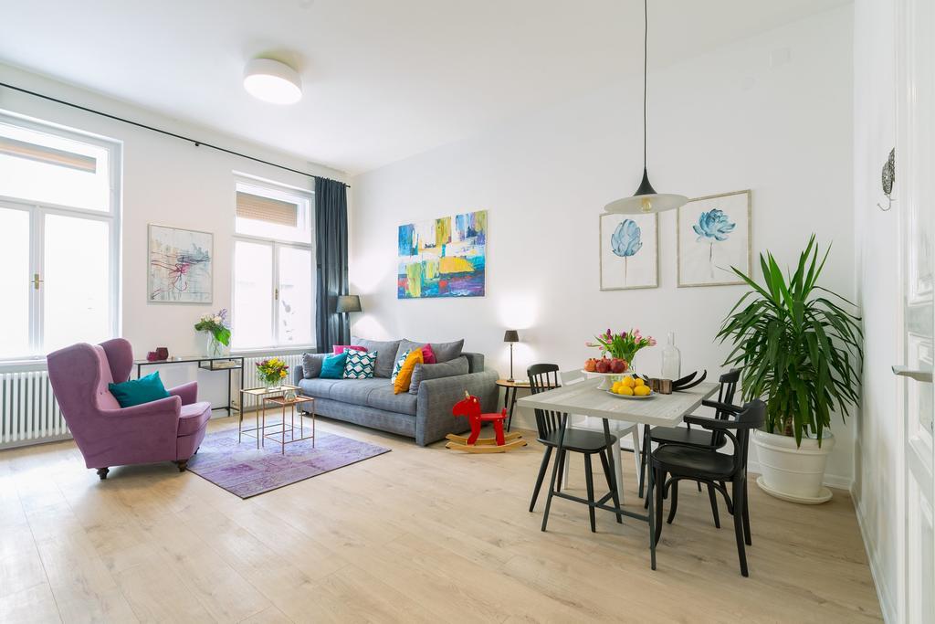 Montevideo Apartment Zagreb Bagian luar foto